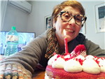 18 aprile 2019 una torta tutta rossa
